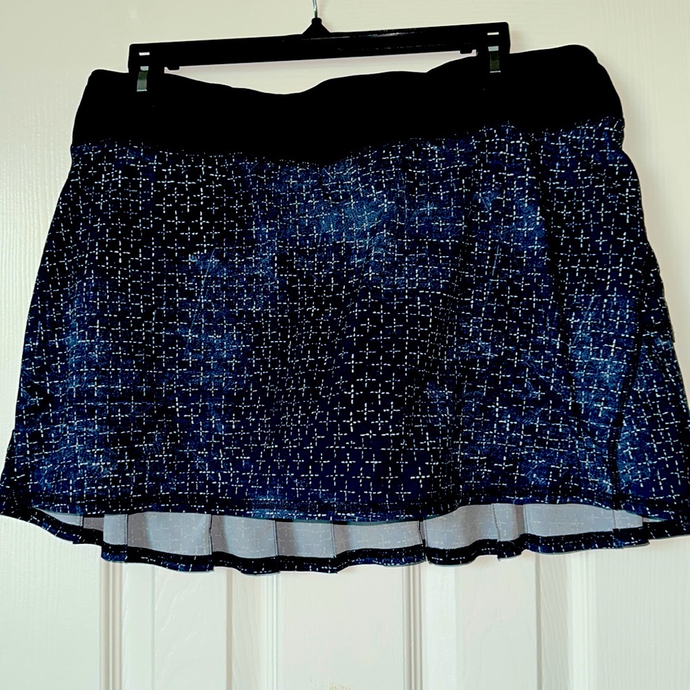 Lululemon running skirt with shorts